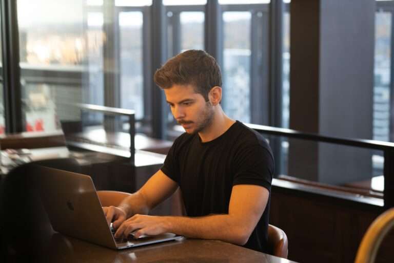 Tips To Protect Your Eyes From Computer Screen