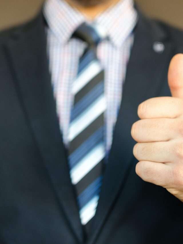 9 Ways To Impress Recruiters With Your Resume