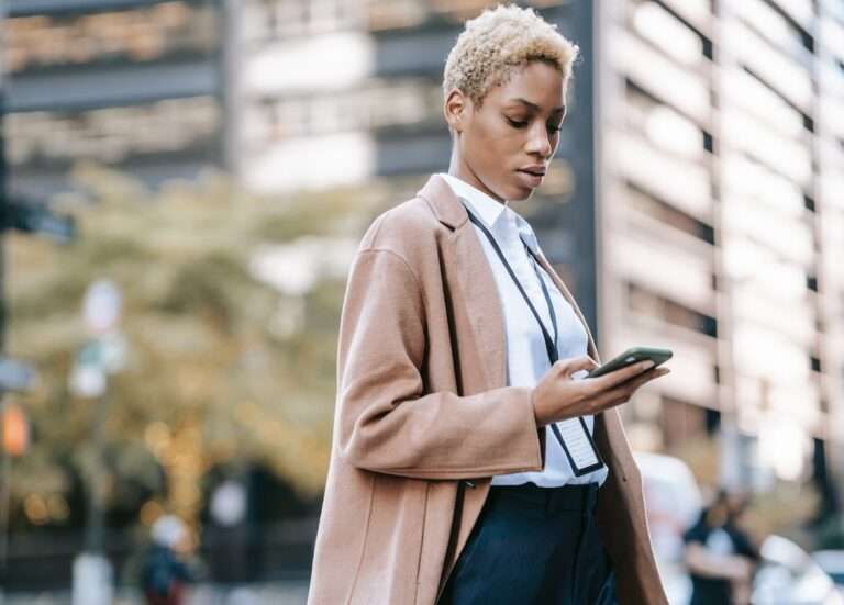 The Resume Builder That Will Help You Get The Attention Of Employers