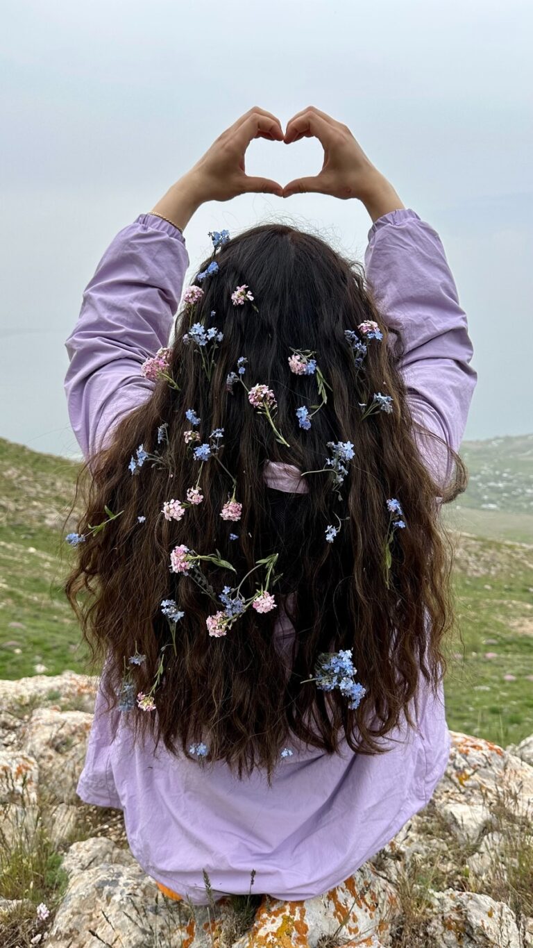 5 Tips To Treat Oily Scalp In Monsoon